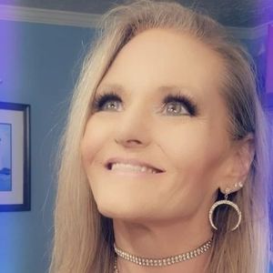 Meet your Posher, Sandi